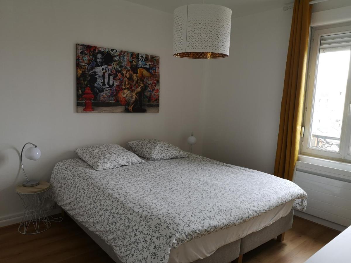 Luton Chic Apartment Reims Ngoại thất bức ảnh